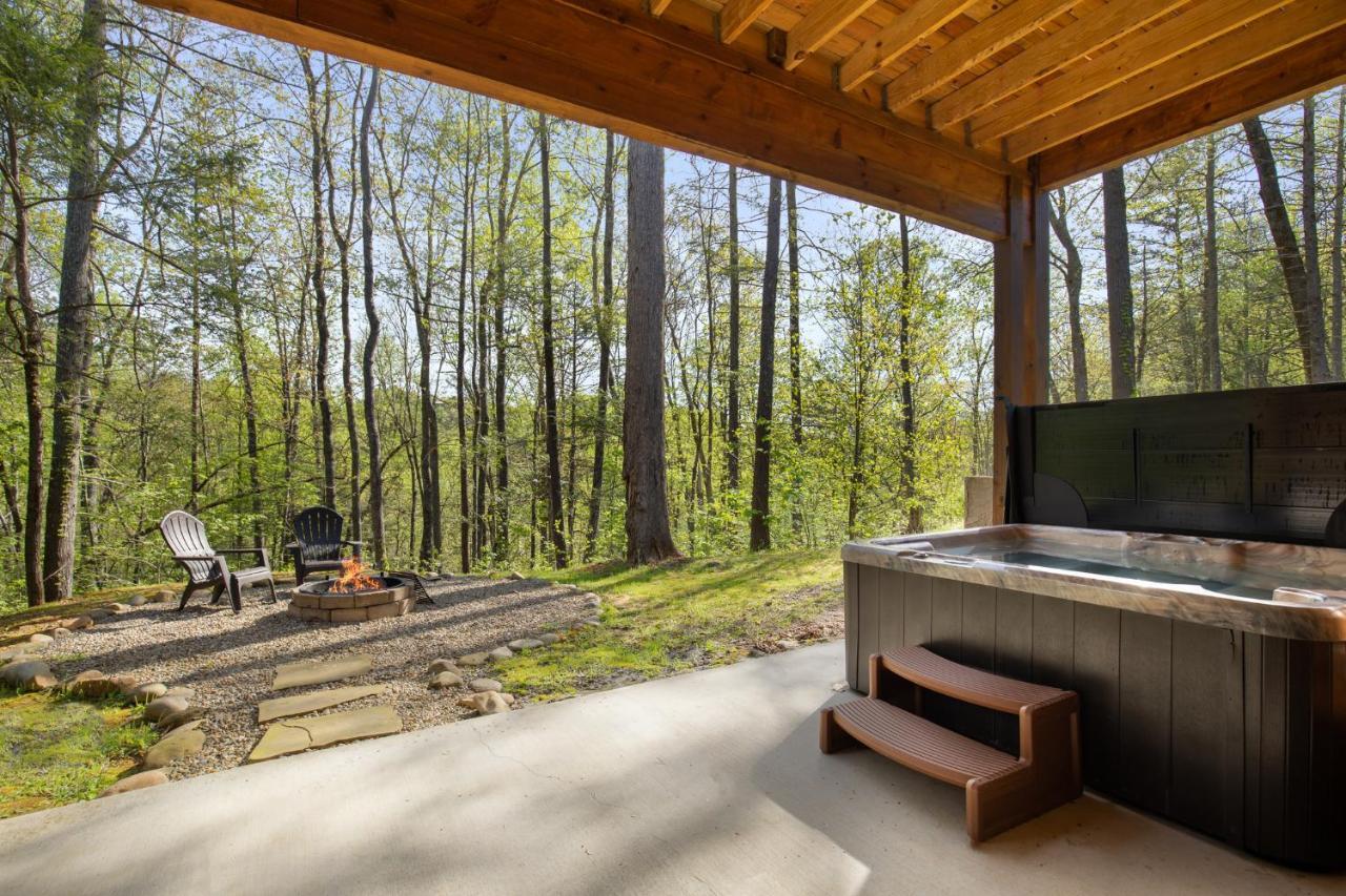 Poolin Around, 1 Bedroom, Private Heated Indoor Pool, Hot Tub, Sleeps 4 Gatlinburg Buitenkant foto